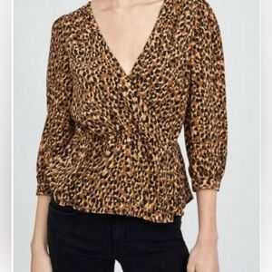 Trend 2024! Zara (tfr collection) Leopard print Top/blouse. Faux wrap and peplum